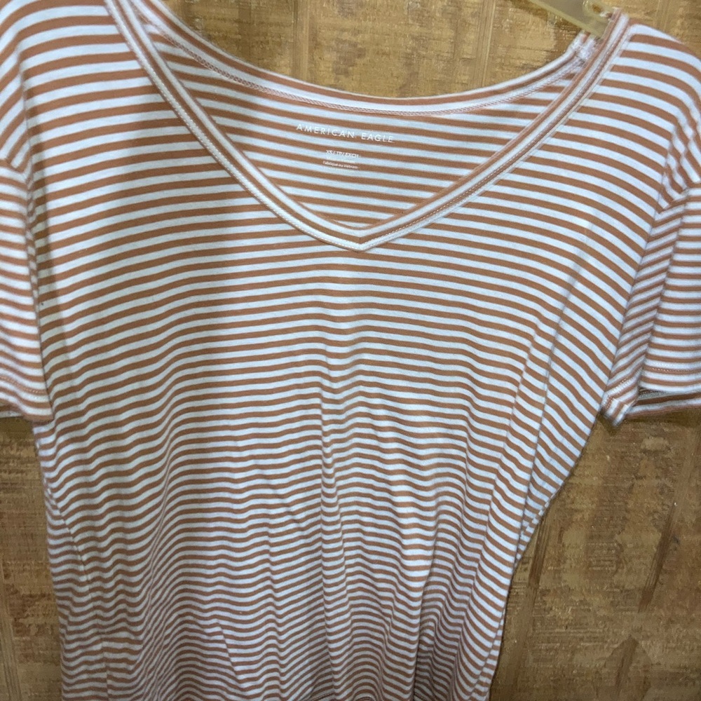 soft & sexy american eagle v neck top